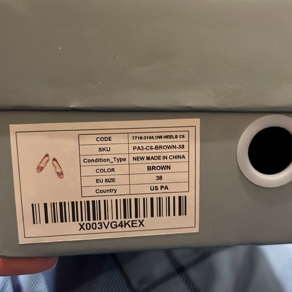 NWT C.Paravano Women's Pump | Square Toe | Closed Toe Chunky Heels - Picture 5 of 7